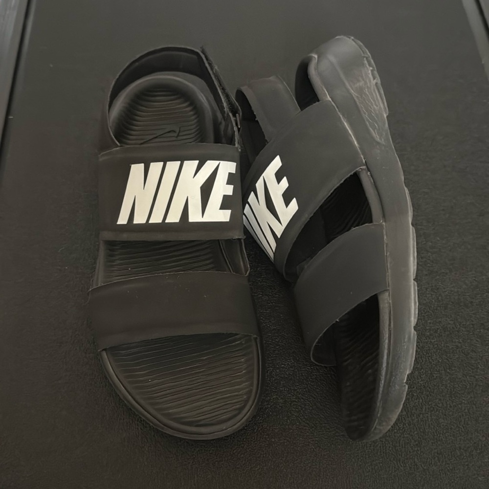 Black Nike Sporty Sandals